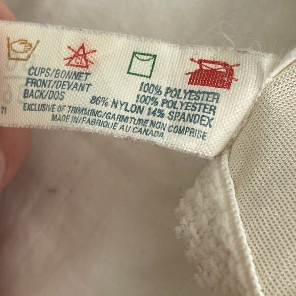 Vintage Made in Canada white lace corset - Picture 4 of 9